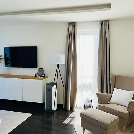 빌라 Private Villa Near Prague Up 10 Guests *